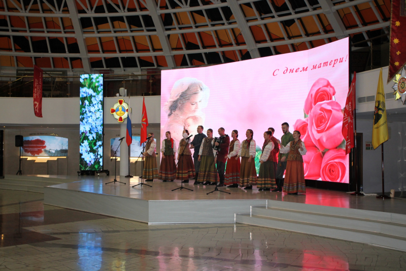 «Целуйте руки матерям своей любовью Вас хранящих!» - творческий вечер в музее оружия, посвященный Международному дню матери Тульский Государственный Музей Оружия