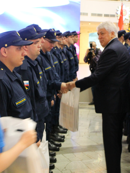 В Зале Славы российского оружия торжественно проводили на военную службу новобранцев научно-производственных подразделений армии России Тульский Государственный Музей Оружия