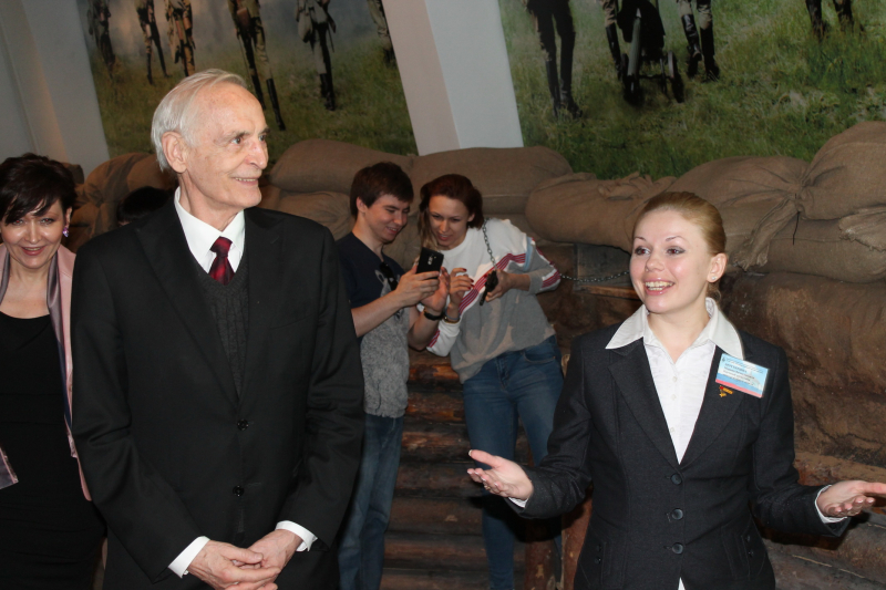 «Есть такая профессия – Родину защищать!» В.С. Лановой в Тульском музее оружия Тульский Государственный Музей Оружия