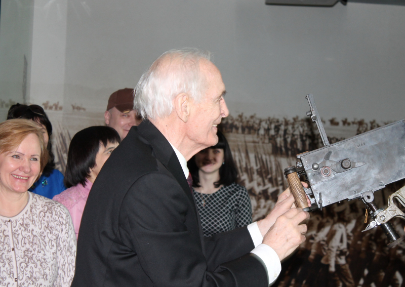 «Есть такая профессия – Родину защищать!» В.С. Лановой в Тульском музее оружия Тульский Государственный Музей Оружия