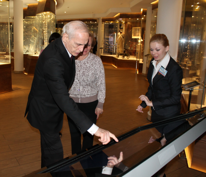 «Есть такая профессия – Родину защищать!» В.С. Лановой в Тульском музее оружия Тульский Государственный Музей Оружия