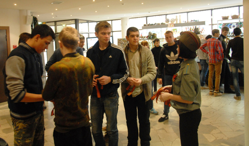 Молодежь, поклонимся Героям! День Героев Отечества в музее оружия! Тульский Государственный Музей Оружия