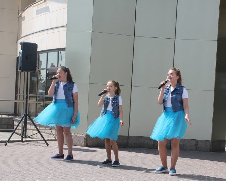 Шлем: Школьники Летом Едут в Музей! Летний праздник в музее оружия Тульский Государственный Музей Оружия