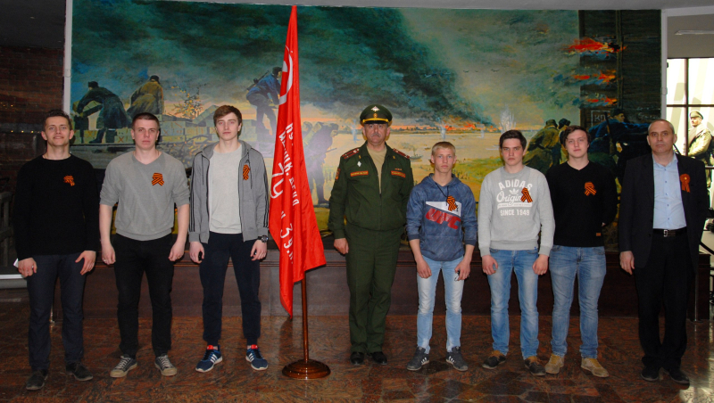 Под Знаменем Победы в музее оружия – призывники 2018 года из Алексинского, Ефремовского, Кимовского, Узловского, Заокского районов Тульской области! Тульский Государственный Музей Оружия