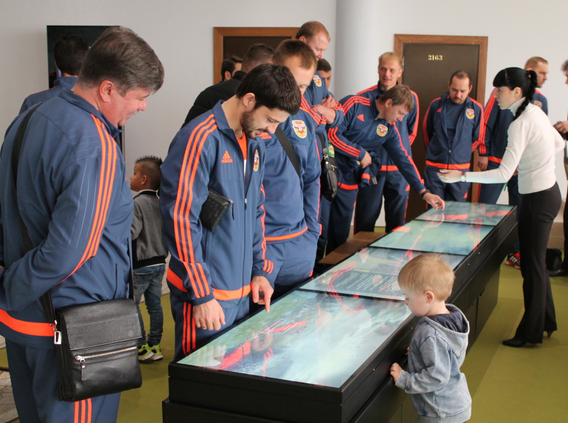 «Спасибо музейщикам за поднятие боевого духа тульского «Арсенала»!» Тульский Государственный Музей Оружия