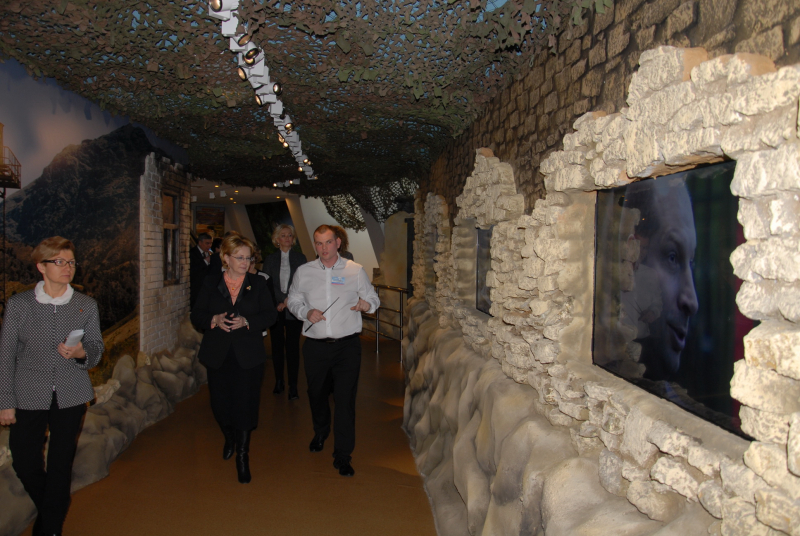 Министр здравоохранения Российской Федерации В.И. Скворцова познакомилась с уникальной коллекцией и ультрасовременной экспозицией Тульского музея оружия Тульский Государственный Музей Оружия