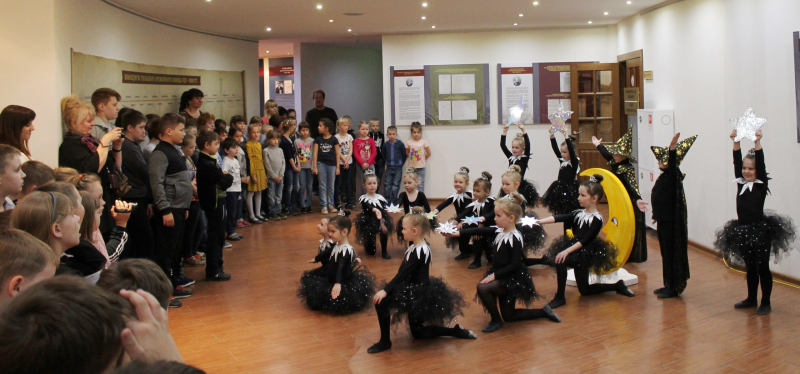 «Школьники Летом Едут в Музей!» Международный день защиты детей в музее оружия (здании-«шлеме») Тульский Государственный Музей Оружия