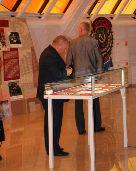 В музее оружия торжественно открыты областные мероприятия, посвященные 100-летию ВЛКСМ! Тульский Государственный Музей Оружия