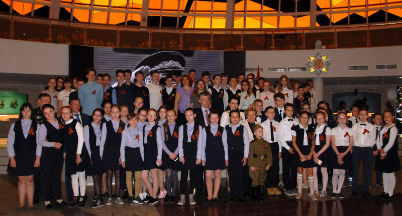 Молодежь встретилась с потомками Маршалов Советского Союза и фронтовых писателей Тульский Государственный Музей Оружия