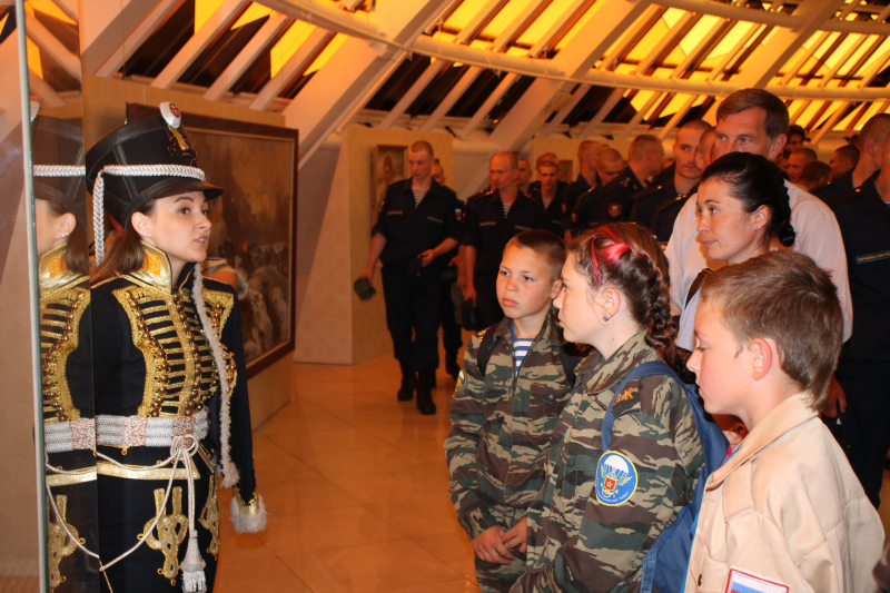 Эксклюзивная выставка «Бородинское поле – мемориал двух Отечественных войн» открыта в здании-«шлеме» музея оружия! Тульский Государственный Музей Оружия