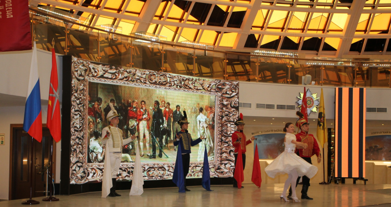 Эксклюзивная выставка «Бородинское поле – мемориал двух Отечественных войн» открыта в здании-«шлеме» музея оружия! Тульский Государственный Музей Оружия