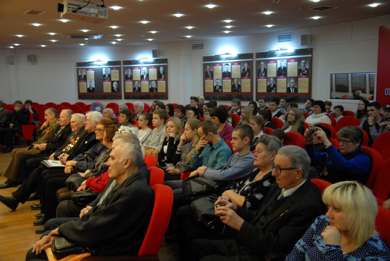 «… А там, внизу, течет сурово истории тяжелая вода…». Симоновские чтения: исторические параллели Тульский Государственный Музей Оружия