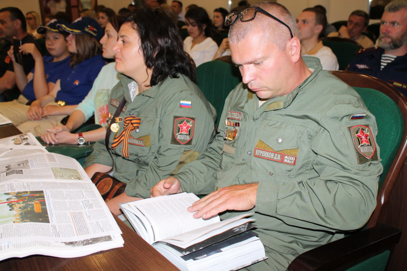 «Диалоги с Героями» в музее оружия: презентация книги «Спецназ «Альфа»: дела и люди» Г.Н. Зайцева Тульский Государственный Музей Оружия