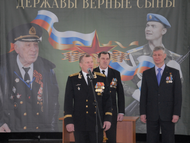 «Тайфун»: торжественное построение в музее оружия! Тульский Государственный Музей Оружия