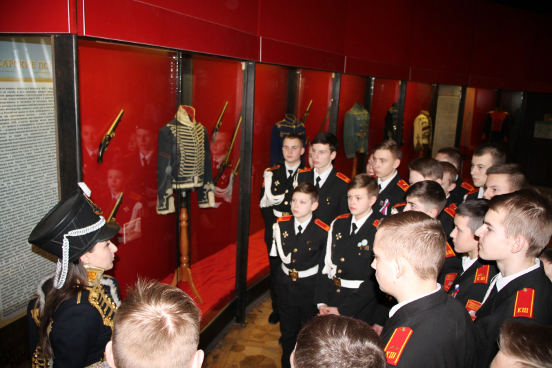 В преддверии Международного женского дня открылась выставка «Честь мундира»! Тульский Государственный Музей Оружия