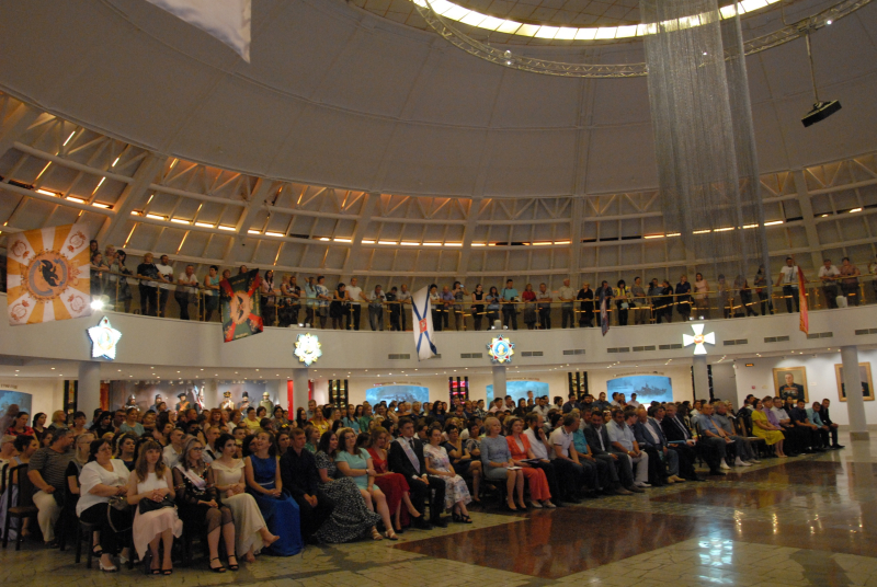 В Тульском музее оружия выпускникам торжественно вручили дипломы о профессиональном образовании Тульский Государственный Музей Оружия