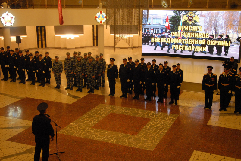 В музее оружия сотрудники Нацгвардии присягнули на верность Отечеству Тульский Государственный Музей Оружия