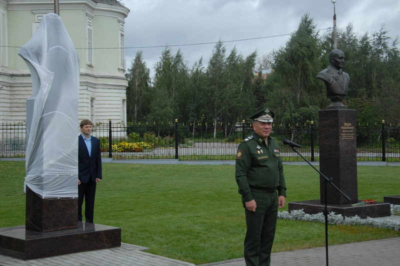 День оружейника в музее оружия! На Аллее Славы знаменитых оружейников г. Тулы открыт бюст Ф.Г.Гилленшмидта! Тульский Государственный Музей Оружия