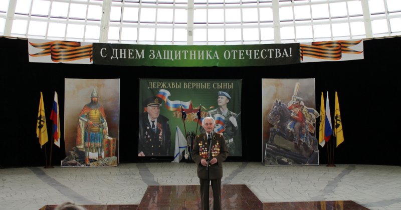 Три поколения воинов принимали поздравления в Тульском музее оружия Тульский Государственный Музей Оружия