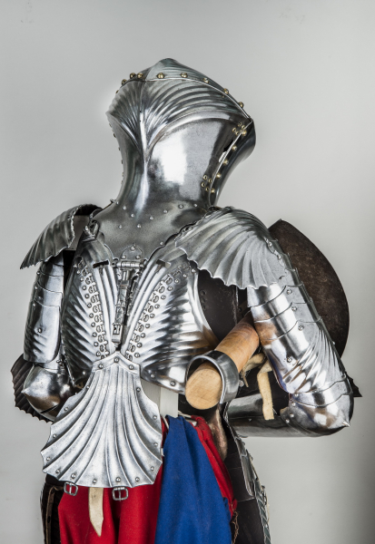 Выставка «Эпоха рыцарства. Западноевропейское оружие IX-XVII веков» Тульский Государственный Музей Оружия