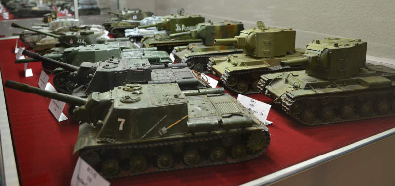 Выставка масштабных моделей бронетехники, авиации и автотранспорта времен Второй мировой войны Тульский Государственный Музей Оружия