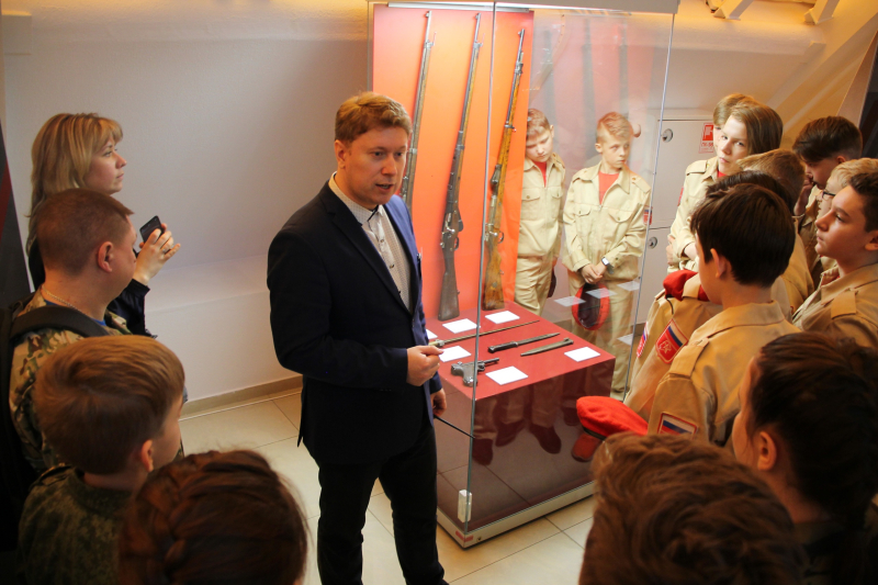 Выставочный проект «Тула и Керчь: города-герои, города-побратимы» Тульский Государственный Музей Оружия