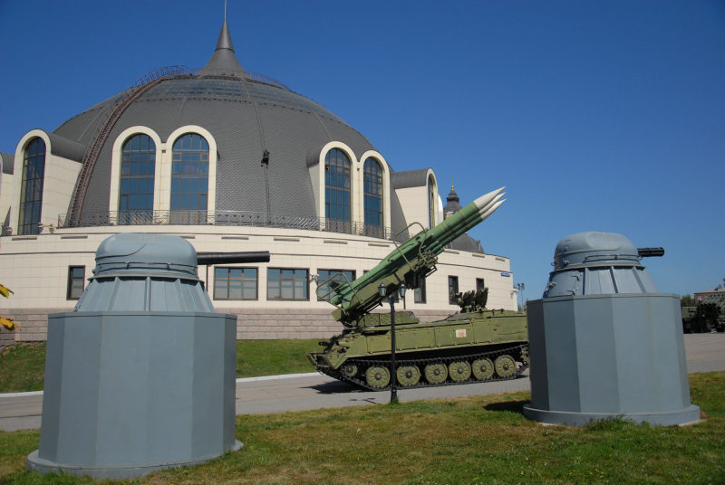 Выставка крупногабаритной военной техники «Стальные стражи» Тульский Государственный Музей Оружия