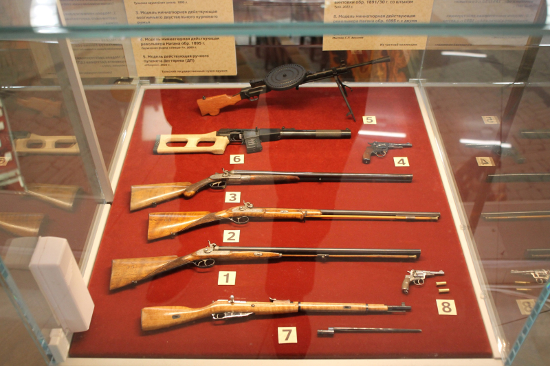 Выставка «Шедевры тульских оружейников» Тульский Государственный Музей Оружия