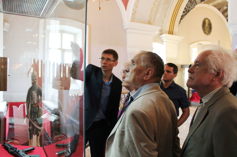 Выставка «Легендарный Калашников» Тульский Государственный Музей Оружия