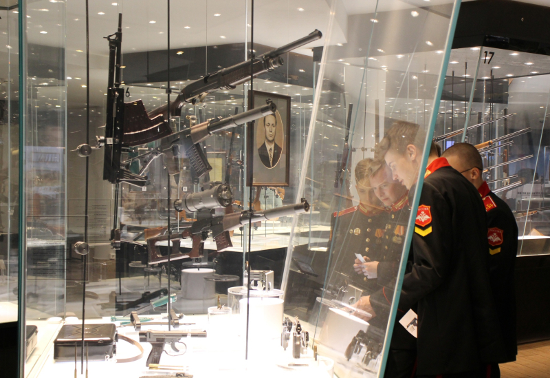Арсенал и щит России Тульский Государственный Музей Оружия