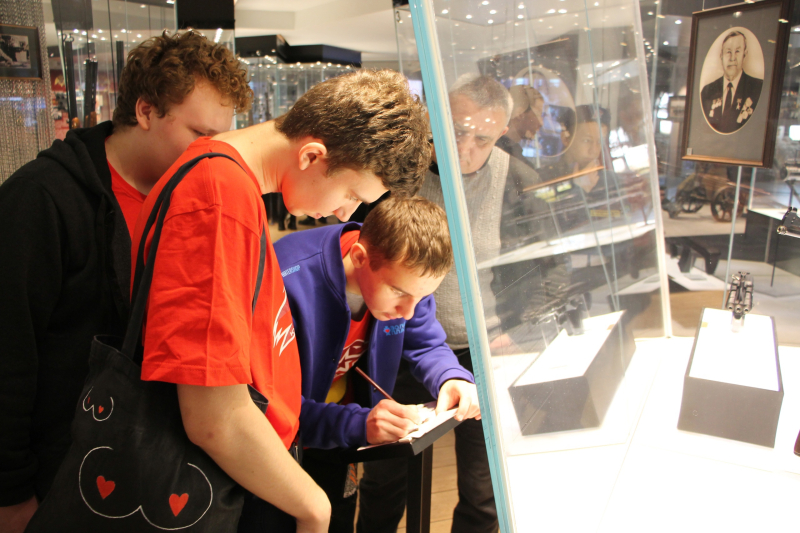 Арсенал и щит России Тульский Государственный Музей Оружия