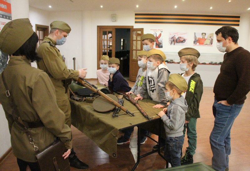 Арсенал и щит России Тульский Государственный Музей Оружия