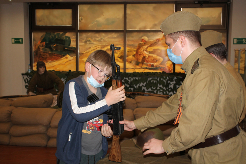 Арсенал и щит России Тульский Государственный Музей Оружия