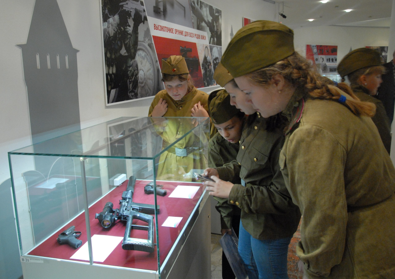 Арсенал и щит России Тульский Государственный Музей Оружия