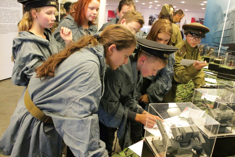 Арсенал и щит России Тульский Государственный Музей Оружия