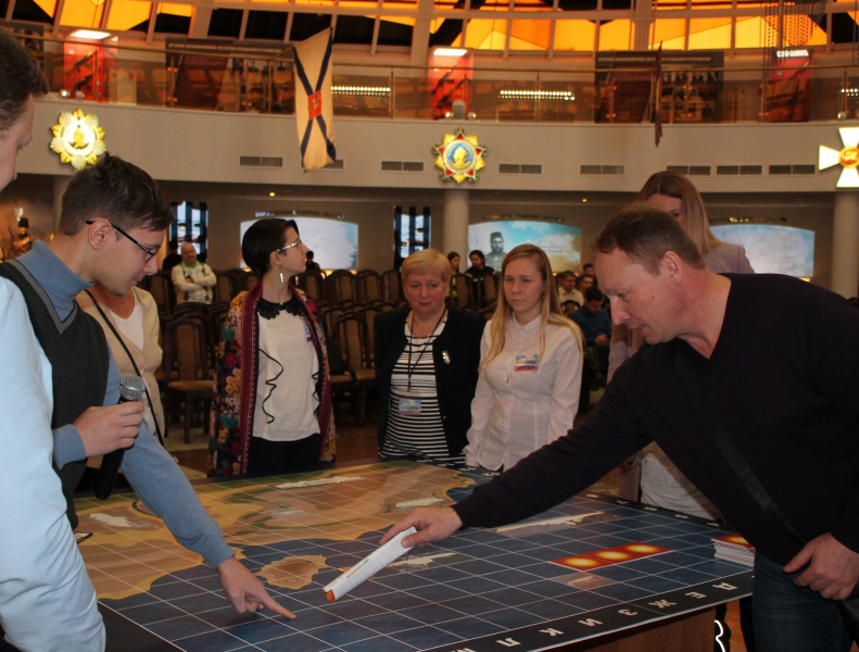 Стальные стражи в бою Тульский Государственный Музей Оружия