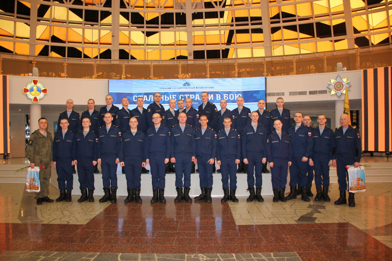 Стальные стражи в бою Тульский Государственный Музей Оружия