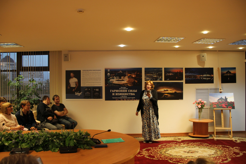 В преддверии 150-летия Тульского государственного музея оружия состоялось открытие выставки «Гармония силы и изящества» талантливого тульского фотохудожника Ильи Гарбузова Тульский Государственный Музей Оружия