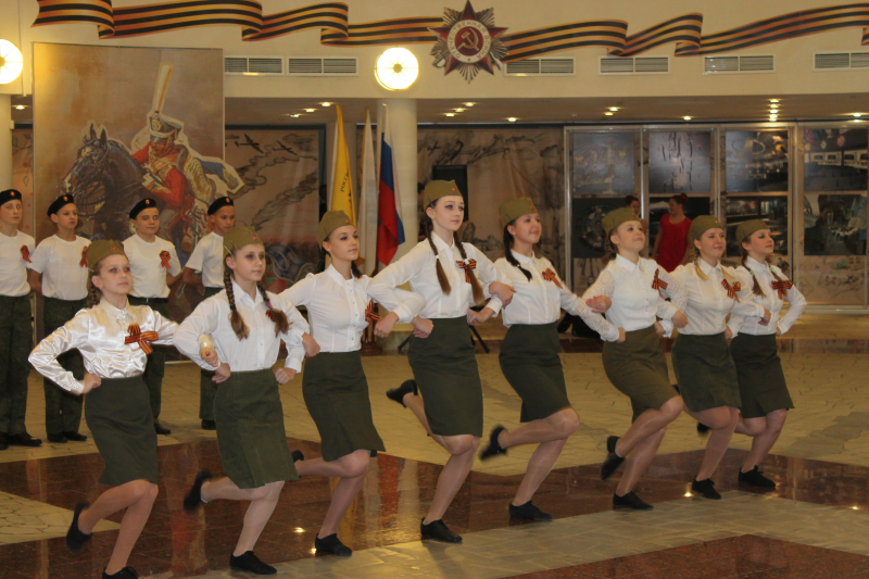 «… И скоро балу быть…» Кадетский бал в музее оружия Тульский Государственный Музей Оружия