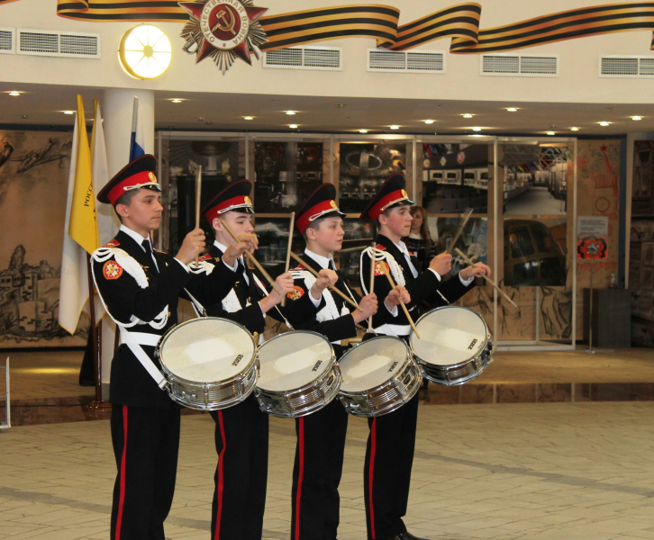 «… И скоро балу быть…» Кадетский бал в музее оружия Тульский Государственный Музей Оружия