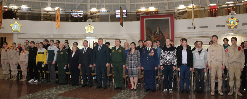 В музее оружия призывники г. Тулы приняли участие во Всероссийской патриотической акции «День призывника» в рамках проекта «Непокоренный рубеж» Тульский Государственный Музей Оружия