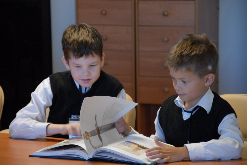 Книга в музее: от старинной до интерактивной, от рукописной до электронной. Тульский Государственный Музей Оружия