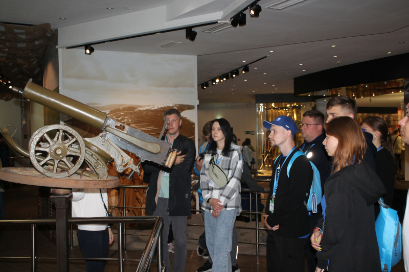 Участники Международного молодежного промышленного форума «Инженеры будущего» - в Тульском музее оружия! Тульский Государственный Музей Оружия