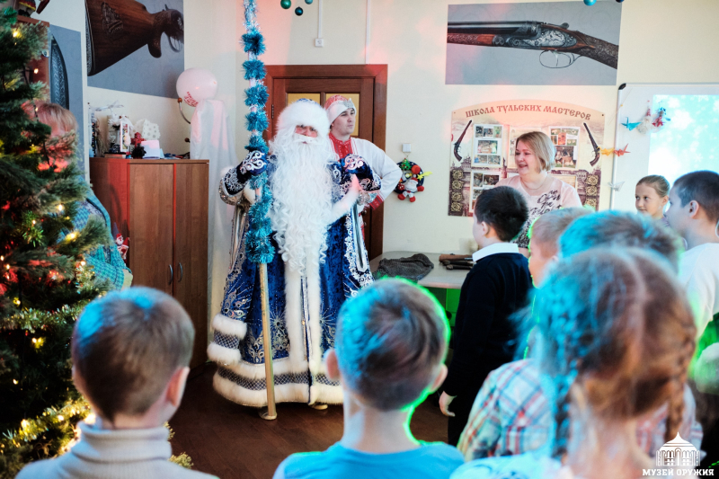 Спешите в «Мастерскую Деда Мороза»! Сказочный герой ждёт встречи с вами! Тульский Государственный Музей Оружия