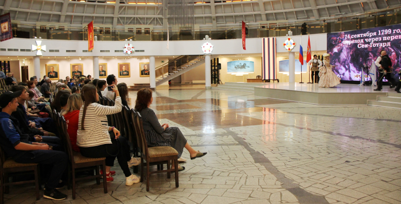 Сегодня Тульский музей оружия встречал детей из семей, пострадавших от наводнения в Иркутской области. Тульский Государственный Музей Оружия