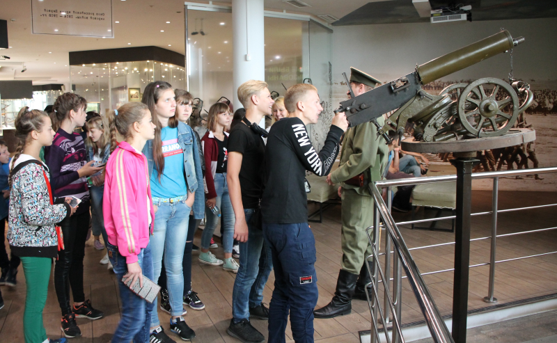 Сегодня Тульский музей оружия встречал детей из семей, пострадавших от наводнения в Иркутской области. Тульский Государственный Музей Оружия