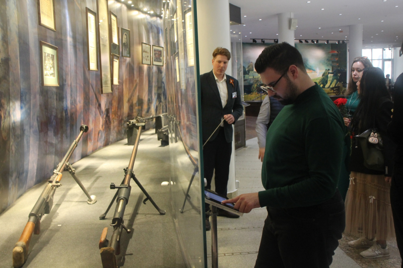 Тульский музей оружия посетила делегация иностранных блогеров Тульский Государственный Музей Оружия