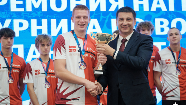 В Тульском государственном музее оружия радушно приняли команды спортсменов – волейболистов Новороссии и Курского приграничья! Тульский Государственный Музей Оружия