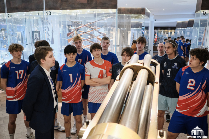 В Тульском государственном музее оружия радушно приняли команды спортсменов – волейболистов Новороссии и Курского приграничья! Тульский Государственный Музей Оружия