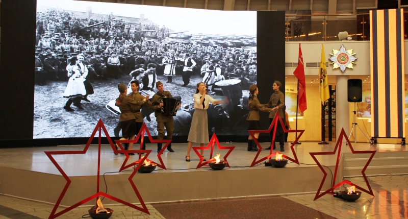 «Память поколений»: проникновенное театрализованное представление состоялось в Тульском музее оружия накануне празднования Дня Победы Тульский Государственный Музей Оружия